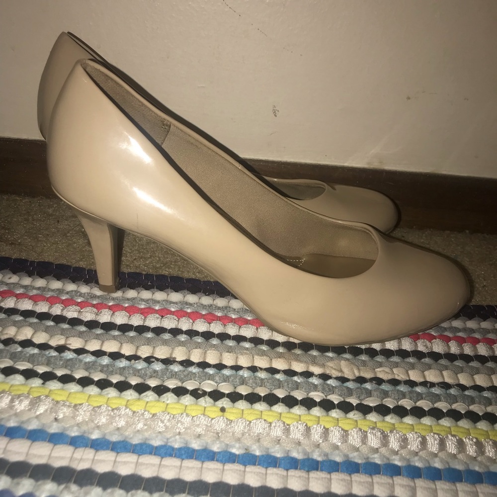 Comfort Plus 1" heels